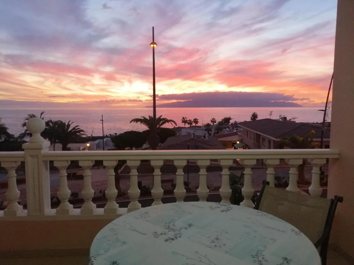 Apartamentos La Avenida Playa La Arena Puerto de Santiago  Apartment Puerto de Santiago (Tenerife)