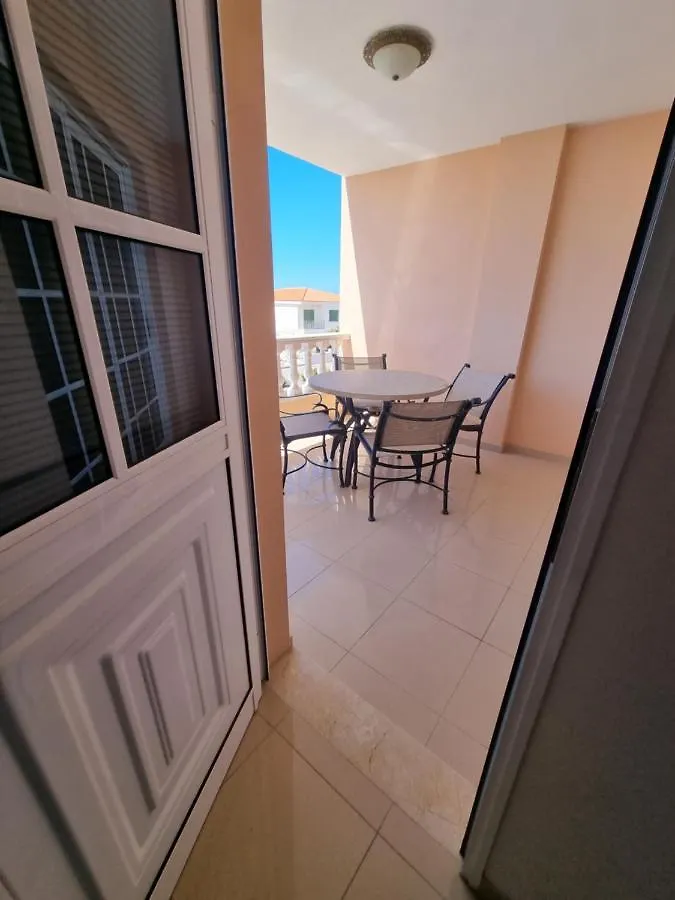 Apartamentos La Avenida Playa La Arena Puerto de Santiago  Puerto de Santiago (Tenerife)