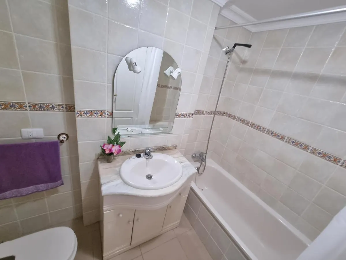 Apartamentos La Avenida Playa La Arena Puerto de Santiago  Puerto de Santiago (Tenerife)