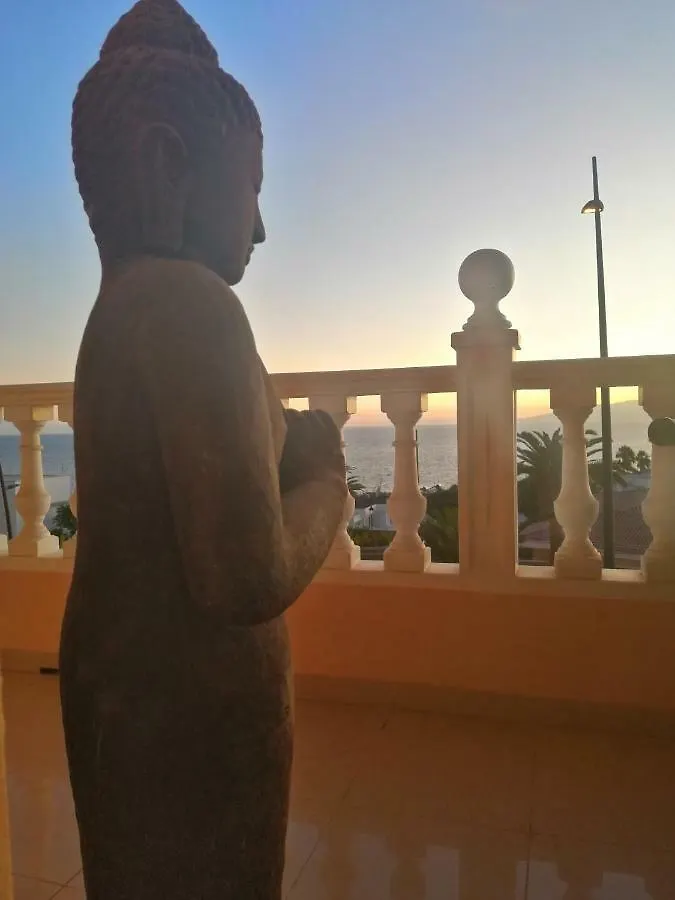 Apartamentos La Avenida Playa La Arena Puerto de Santiago