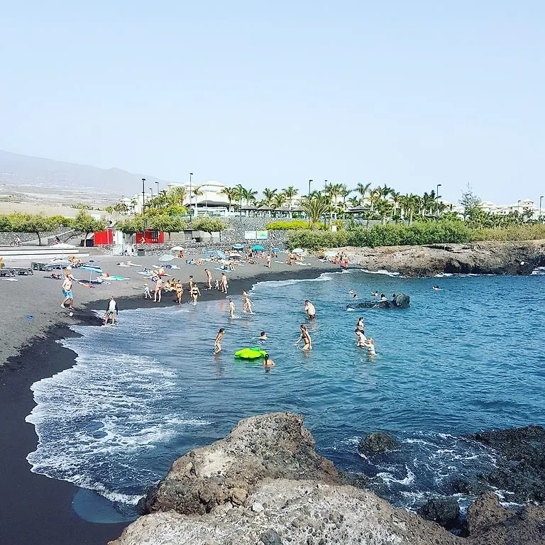 Apartamentos La Avenida Playa La Arena Puerto de Santiago